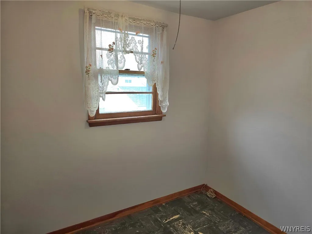 Bonus Room on 2nd Floor