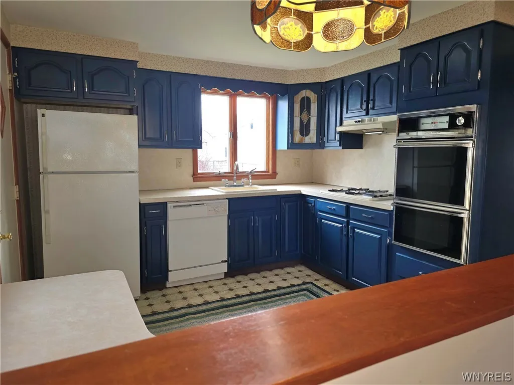 85 Regent Street, Buffalo, New York 14206, Buffalo, New York 14206, 3 Bedrooms Bedrooms, 7 Rooms Rooms,2 BathroomsBathrooms,Residential,For Sale,85 Regent Street, Buffalo, New York 14206,0,B1670589