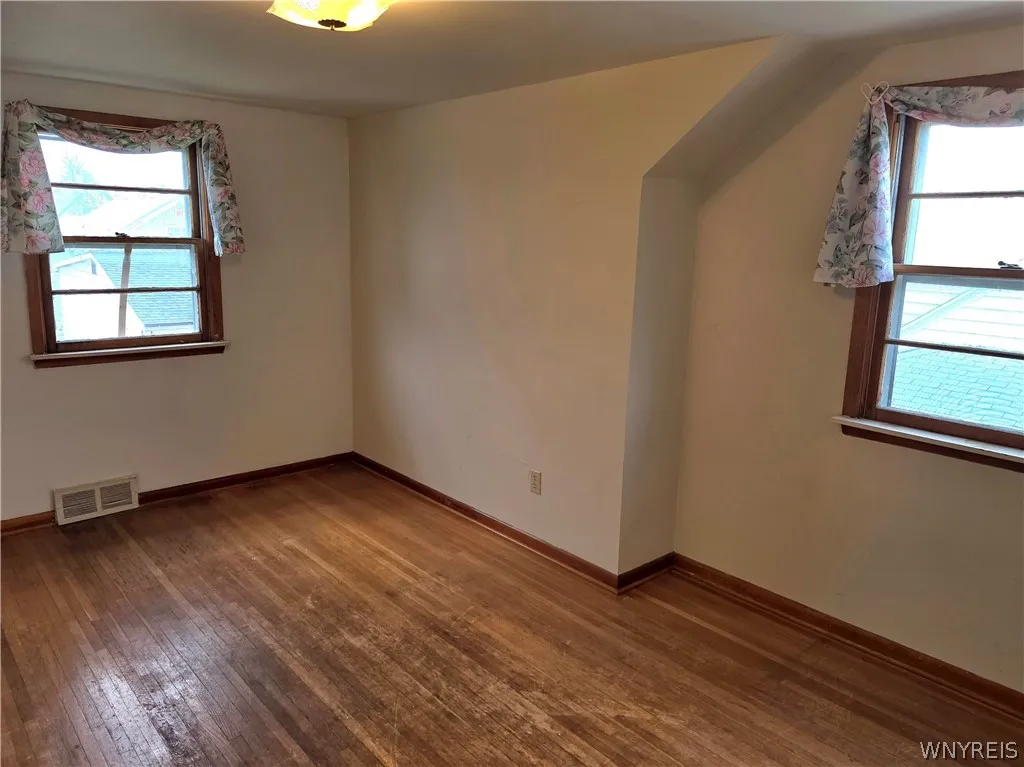 85 Regent Street, Buffalo, New York 14206, Buffalo, New York 14206, 3 Bedrooms Bedrooms, 7 Rooms Rooms,2 BathroomsBathrooms,Residential,For Sale,85 Regent Street, Buffalo, New York 14206,0,B1670589