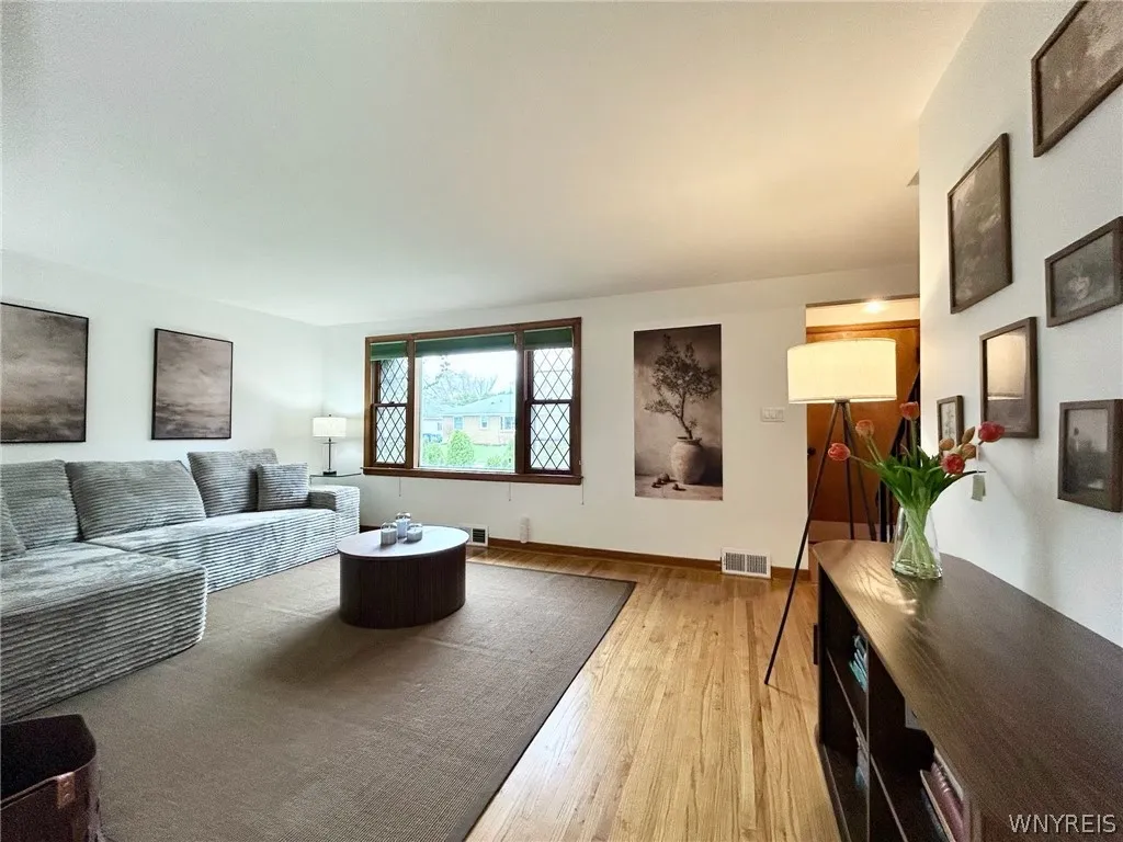 123 Cornell Avenue, Amherst, New York 14226, Amherst, New York 14226, 3 Bedrooms Bedrooms, 7 Rooms Rooms,2 BathroomsBathrooms,Residential,For Sale,123 Cornell Avenue, Amherst, New York 14226,0,B1672105