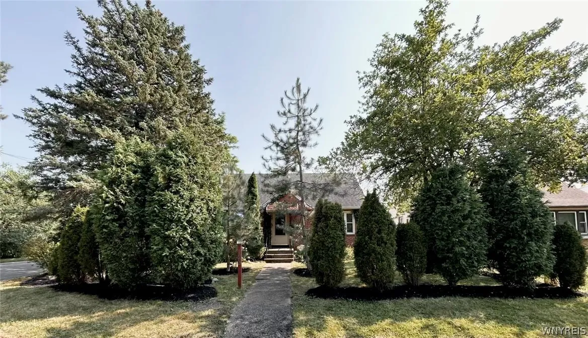 123 Cornell Avenue, Amherst, New York 14226, Amherst, New York 14226, 3 Bedrooms Bedrooms, 7 Rooms Rooms,2 BathroomsBathrooms,Residential,For Sale,123 Cornell Avenue, Amherst, New York 14226,0,B1672105