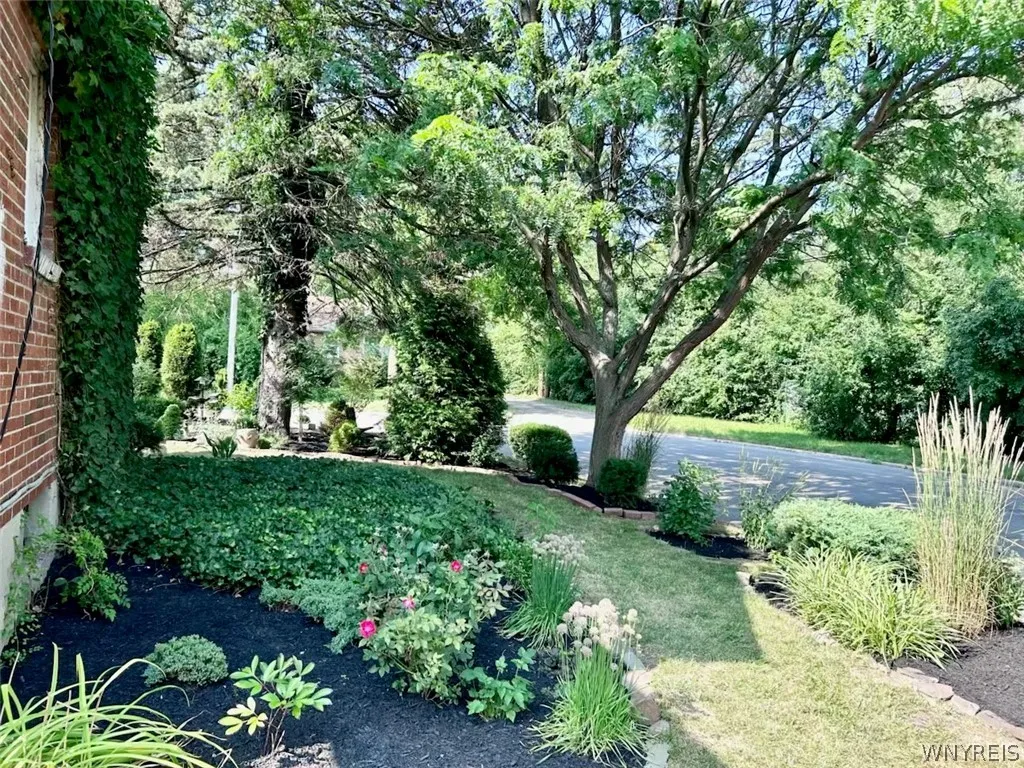 123 Cornell Avenue, Amherst, New York 14226, Amherst, New York 14226, 3 Bedrooms Bedrooms, 7 Rooms Rooms,2 BathroomsBathrooms,Residential,For Sale,123 Cornell Avenue, Amherst, New York 14226,0,B1672105