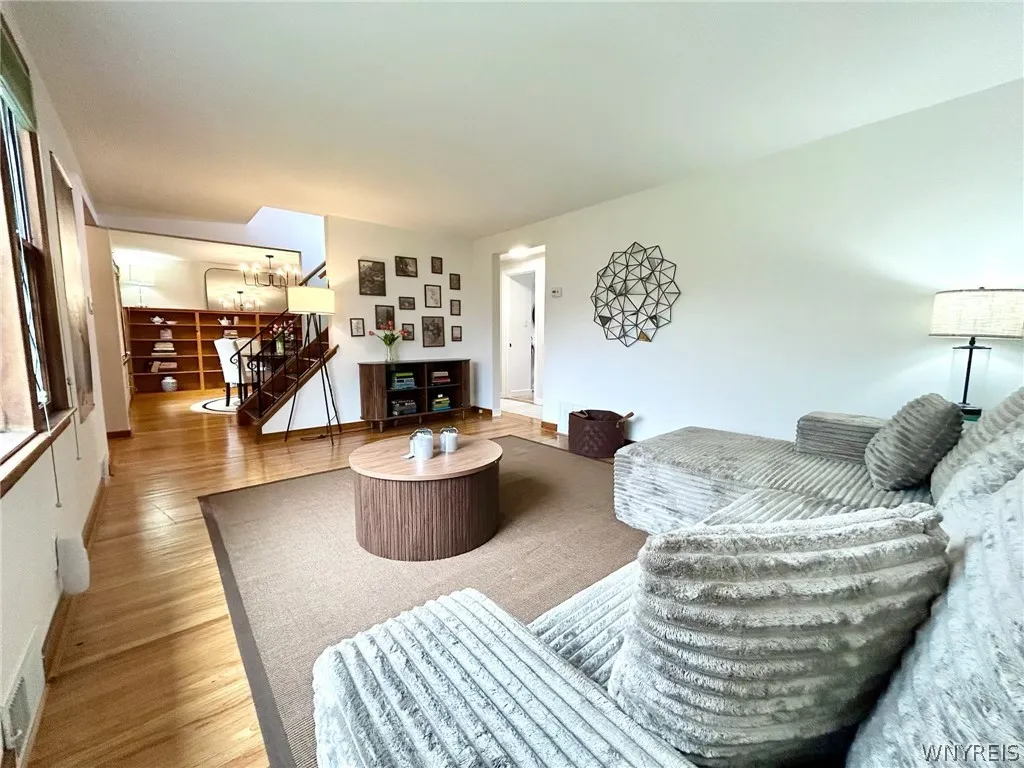123 Cornell Avenue, Amherst, New York 14226, Amherst, New York 14226, 3 Bedrooms Bedrooms, 7 Rooms Rooms,2 BathroomsBathrooms,Residential,For Sale,123 Cornell Avenue, Amherst, New York 14226,0,B1672105