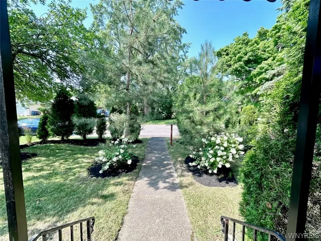123 Cornell Avenue, Amherst, New York 14226, Amherst, New York 14226, 3 Bedrooms Bedrooms, 7 Rooms Rooms,2 BathroomsBathrooms,Residential,For Sale,123 Cornell Avenue, Amherst, New York 14226,0,B1672105