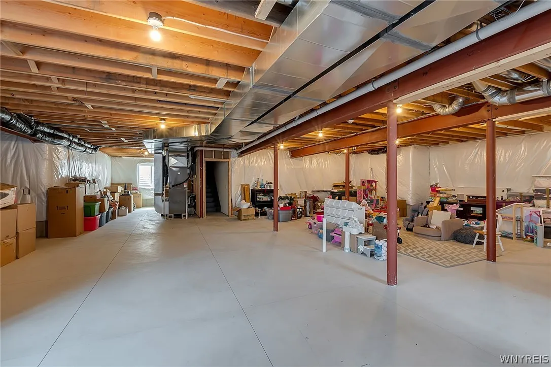 4975 Spaulding Drive, Clarence, New York 14031, Clarence, New York 14031, 5 Bedrooms Bedrooms, 11 Rooms Rooms,4 BathroomsBathrooms,Residential,For Sale,4975 Spaulding Drive, Clarence, New York 14031,0,B1671531