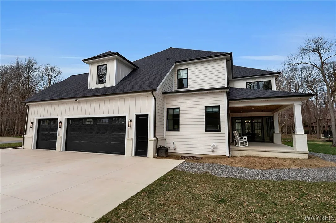 4975 Spaulding Drive, Clarence, New York 14031, Clarence, New York 14031, 5 Bedrooms Bedrooms, 11 Rooms Rooms,4 BathroomsBathrooms,Residential,For Sale,4975 Spaulding Drive, Clarence, New York 14031,0,B1671531