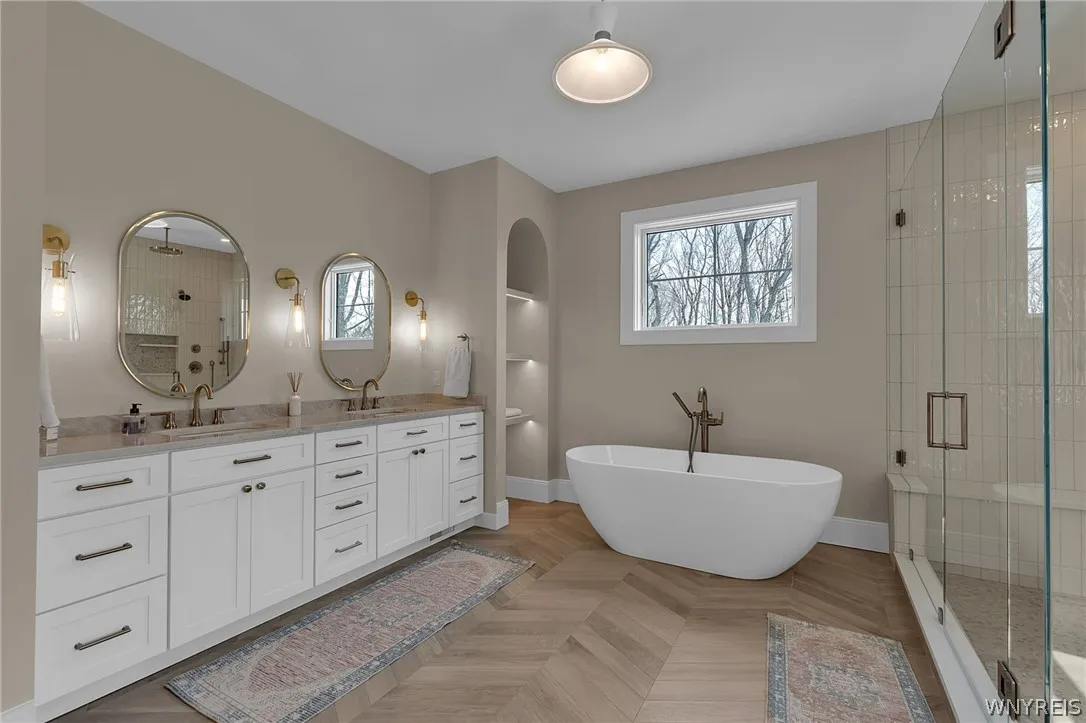 4975 Spaulding Drive, Clarence, New York 14031, Clarence, New York 14031, 5 Bedrooms Bedrooms, 11 Rooms Rooms,4 BathroomsBathrooms,Residential,For Sale,4975 Spaulding Drive, Clarence, New York 14031,0,B1671531