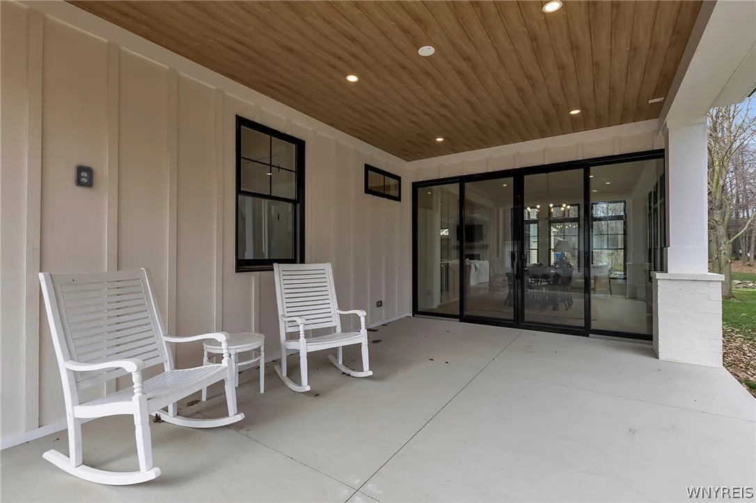 4975 Spaulding Drive, Clarence, New York 14031, Clarence, New York 14031, 5 Bedrooms Bedrooms, 11 Rooms Rooms,4 BathroomsBathrooms,Residential,For Sale,4975 Spaulding Drive, Clarence, New York 14031,0,B1671531