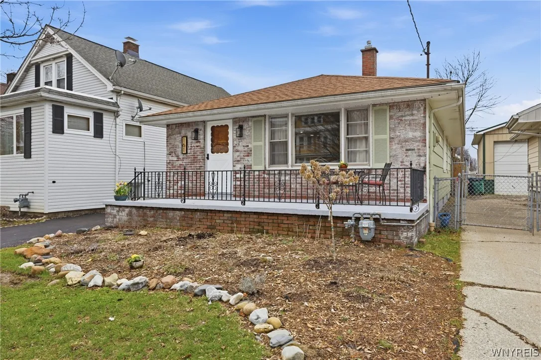 161 Woodside Avenue, Buffalo, New York 14220, Buffalo, New York 14220, 3 Bedrooms Bedrooms, 5 Rooms Rooms,1 BathroomBathrooms,Residential,For Sale,161 Woodside Avenue, Buffalo, New York 14220,0,B1670009
