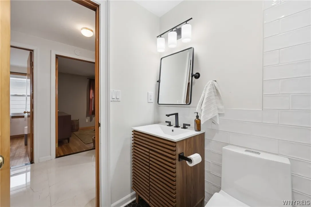 161 Woodside Avenue, Buffalo, New York 14220, Buffalo, New York 14220, 3 Bedrooms Bedrooms, 5 Rooms Rooms,1 BathroomBathrooms,Residential,For Sale,161 Woodside Avenue, Buffalo, New York 14220,0,B1670009