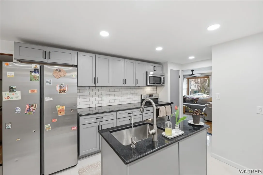 161 Woodside Avenue, Buffalo, New York 14220, Buffalo, New York 14220, 3 Bedrooms Bedrooms, 5 Rooms Rooms,1 BathroomBathrooms,Residential,For Sale,161 Woodside Avenue, Buffalo, New York 14220,0,B1670009