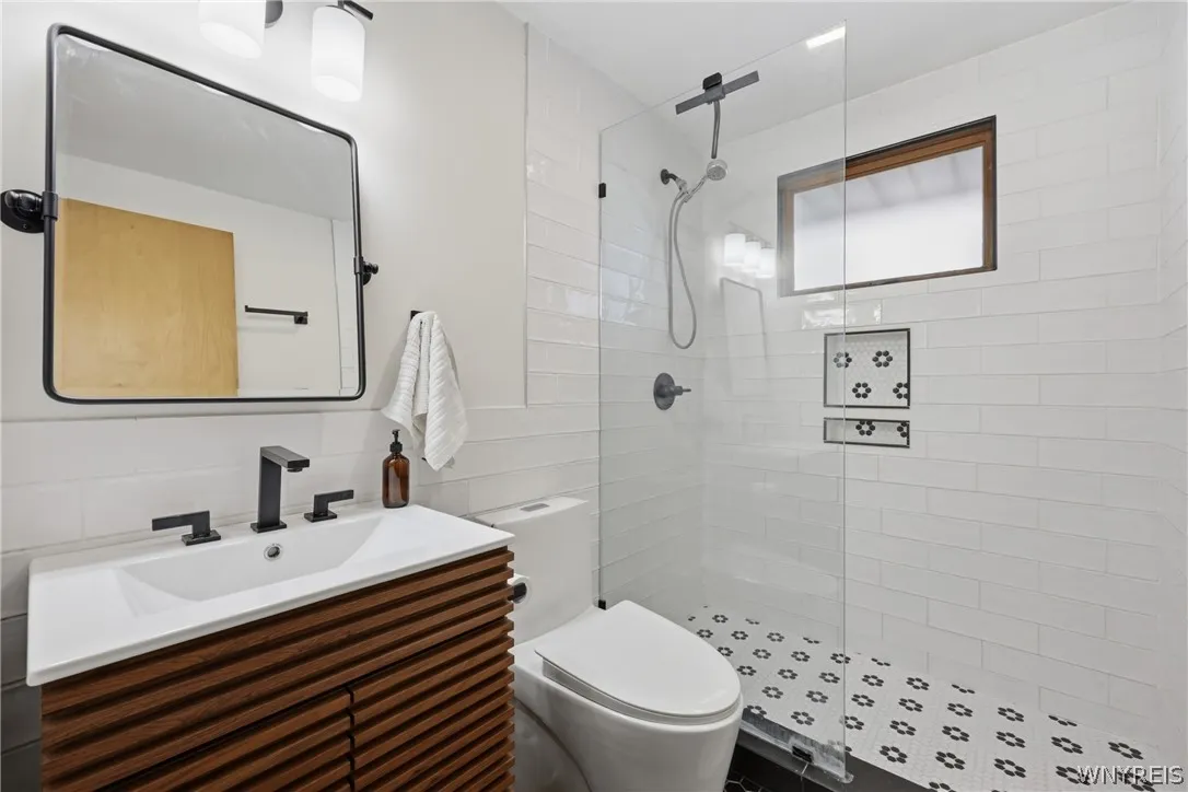 161 Woodside Avenue, Buffalo, New York 14220, Buffalo, New York 14220, 3 Bedrooms Bedrooms, 5 Rooms Rooms,1 BathroomBathrooms,Residential,For Sale,161 Woodside Avenue, Buffalo, New York 14220,0,B1670009