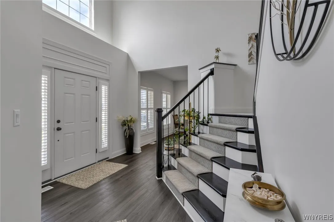 4665 Carlyes Court, Hamburg, New York 14075, Hamburg, New York 14075, 4 Bedrooms Bedrooms, 11 Rooms Rooms,2 BathroomsBathrooms,Residential,For Sale,4665 Carlyes Court, Hamburg, New York 14075,0,B1664614