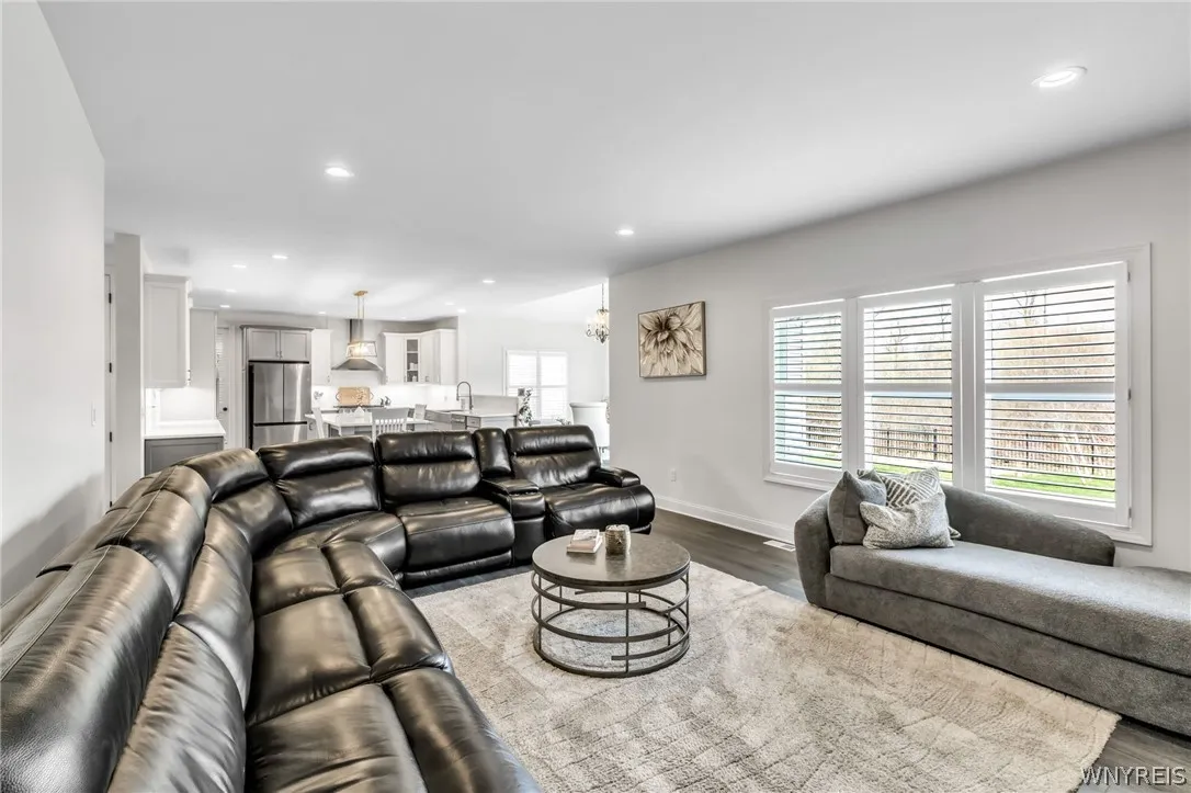 4665 Carlyes Court, Hamburg, New York 14075, Hamburg, New York 14075, 4 Bedrooms Bedrooms, 11 Rooms Rooms,2 BathroomsBathrooms,Residential,For Sale,4665 Carlyes Court, Hamburg, New York 14075,0,B1664614