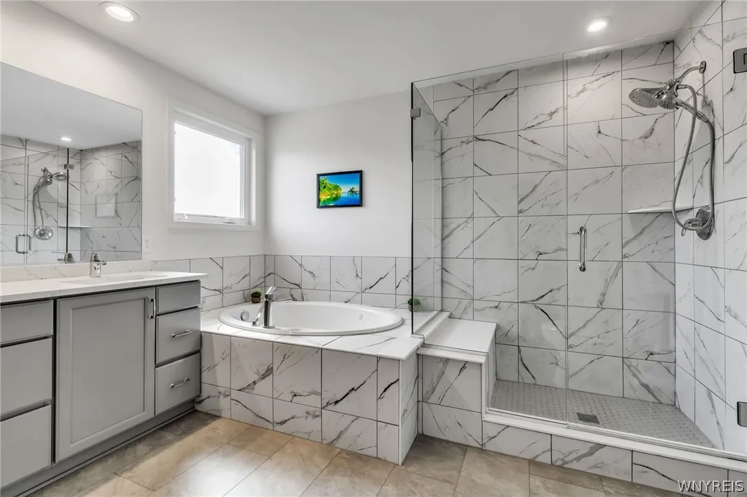 4665 Carlyes Court, Hamburg, New York 14075, Hamburg, New York 14075, 4 Bedrooms Bedrooms, 11 Rooms Rooms,2 BathroomsBathrooms,Residential,For Sale,4665 Carlyes Court, Hamburg, New York 14075,0,B1664614