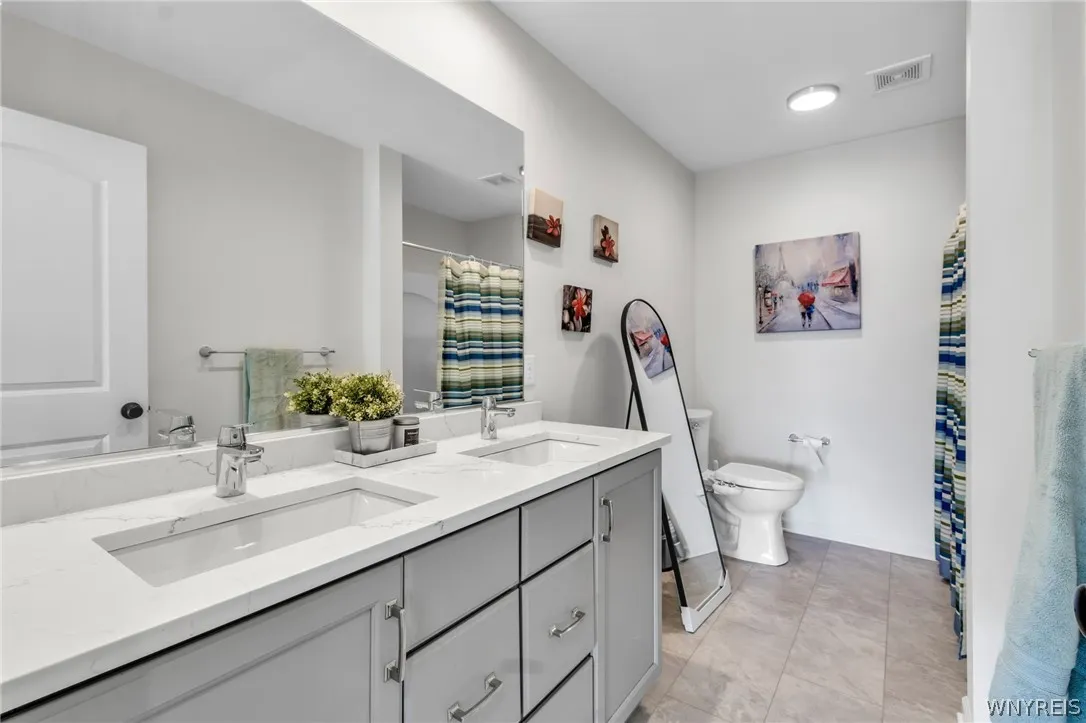 4665 Carlyes Court, Hamburg, New York 14075, Hamburg, New York 14075, 4 Bedrooms Bedrooms, 11 Rooms Rooms,2 BathroomsBathrooms,Residential,For Sale,4665 Carlyes Court, Hamburg, New York 14075,0,B1664614