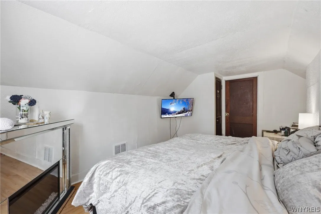 312 Cambridge Avenue, Buffalo, New York 14215, Buffalo, New York 14215, 3 Bedrooms Bedrooms, 9 Rooms Rooms,1 BathroomBathrooms,Residential,For Sale,312 Cambridge Avenue, Buffalo, New York 14215,0,B1671785