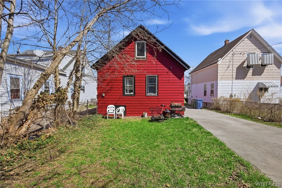 312 Cambridge Avenue, Buffalo, New York 14215, Buffalo, New York 14215, 3 Bedrooms Bedrooms, 9 Rooms Rooms,1 BathroomBathrooms,Residential,For Sale,312 Cambridge Avenue, Buffalo, New York 14215,0,B1671785