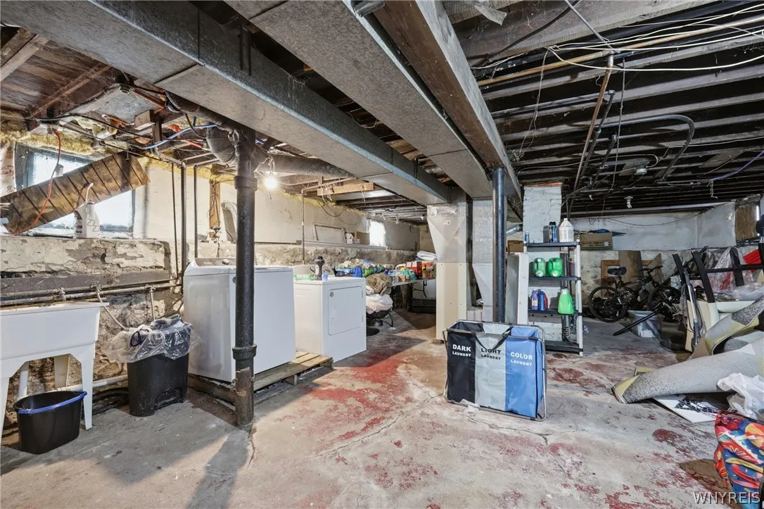 312 Cambridge Avenue, Buffalo, New York 14215, Buffalo, New York 14215, 3 Bedrooms Bedrooms, 9 Rooms Rooms,1 BathroomBathrooms,Residential,For Sale,312 Cambridge Avenue, Buffalo, New York 14215,0,B1671785