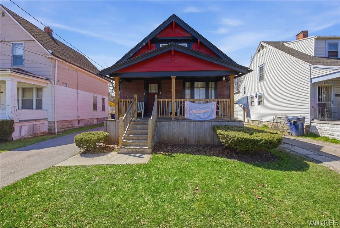 312 Cambridge Avenue, Buffalo, New York 14215, Buffalo, New York 14215, 3 Bedrooms Bedrooms, 9 Rooms Rooms,1 BathroomBathrooms,Residential,For Sale,312 Cambridge Avenue, Buffalo, New York 14215,0,B1671785