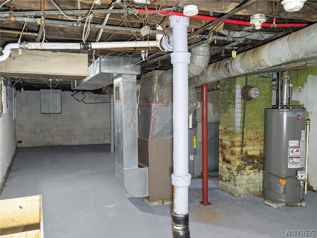 23 Humason Avenue, Buffalo, New York 14211, Buffalo, New York 14211, 5 Bedrooms Bedrooms, ,2 BathroomsBathrooms,Residential,For Sale,23 Humason Avenue, Buffalo, New York 14211,0,B1672222