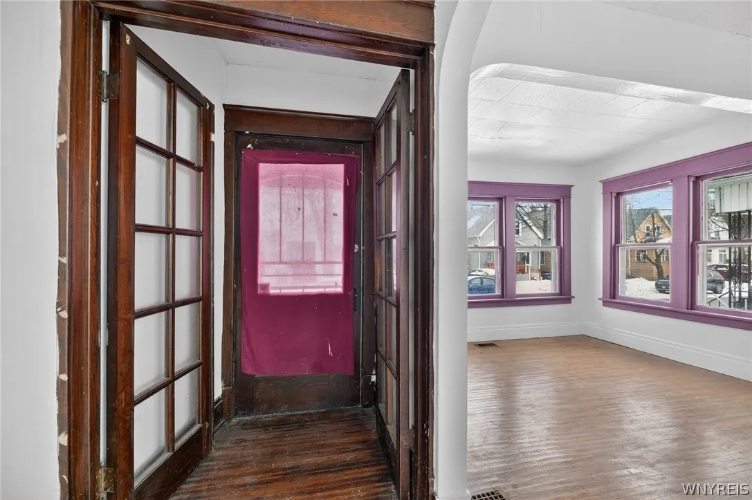 23 Humason Avenue, Buffalo, New York 14211, Buffalo, New York 14211, 5 Bedrooms Bedrooms, ,2 BathroomsBathrooms,Residential,For Sale,23 Humason Avenue, Buffalo, New York 14211,0,B1672222