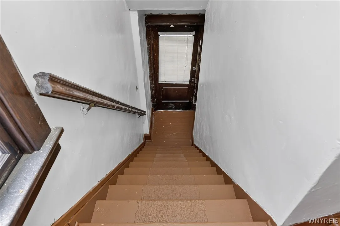23 Humason Avenue, Buffalo, New York 14211, Buffalo, New York 14211, 5 Bedrooms Bedrooms, ,2 BathroomsBathrooms,Residential,For Sale,23 Humason Avenue, Buffalo, New York 14211,0,B1672222