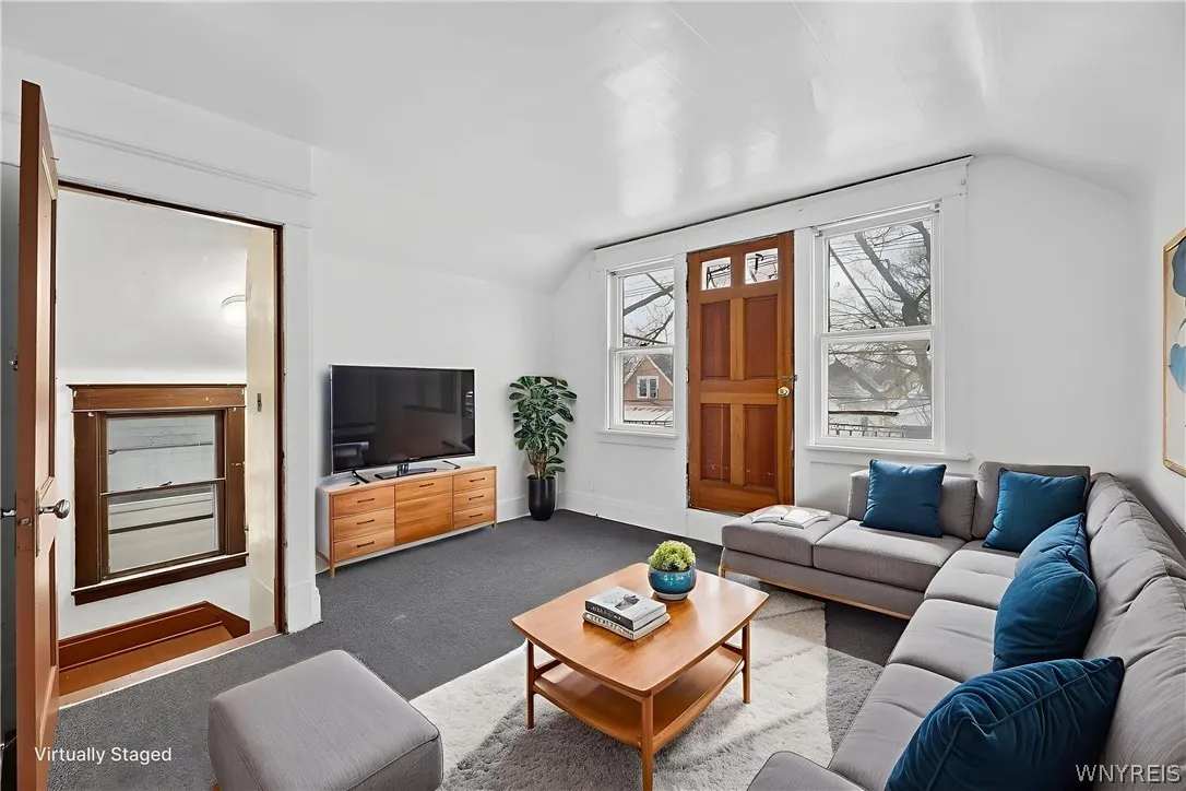 23 Humason Avenue, Buffalo, New York 14211, Buffalo, New York 14211, 5 Bedrooms Bedrooms, ,2 BathroomsBathrooms,Residential,For Sale,23 Humason Avenue, Buffalo, New York 14211,0,B1672222