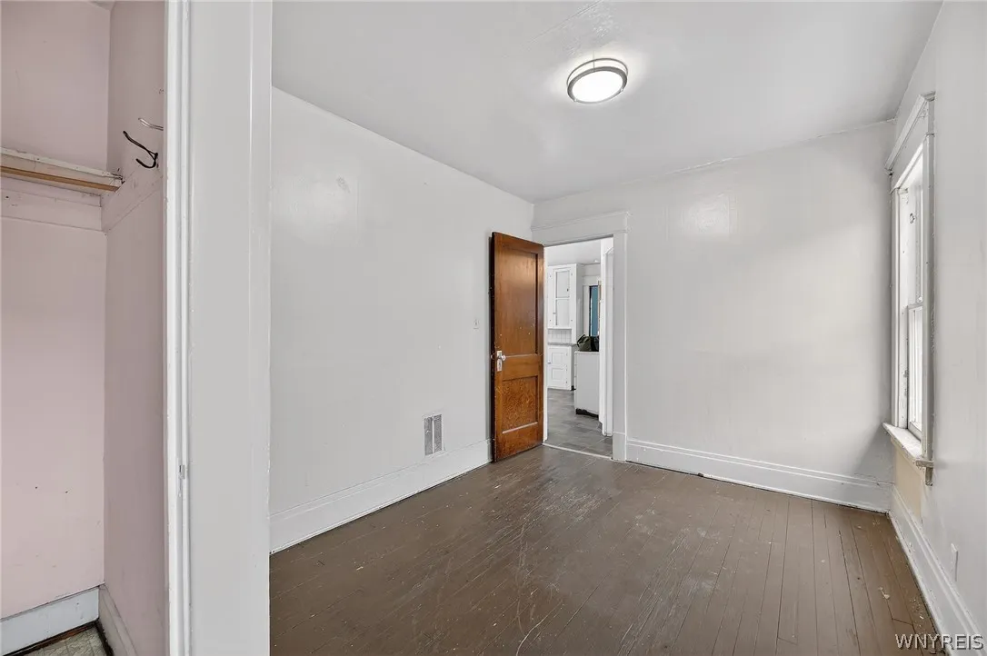 23 Humason Avenue, Buffalo, New York 14211, Buffalo, New York 14211, 5 Bedrooms Bedrooms, ,2 BathroomsBathrooms,Residential,For Sale,23 Humason Avenue, Buffalo, New York 14211,0,B1672222