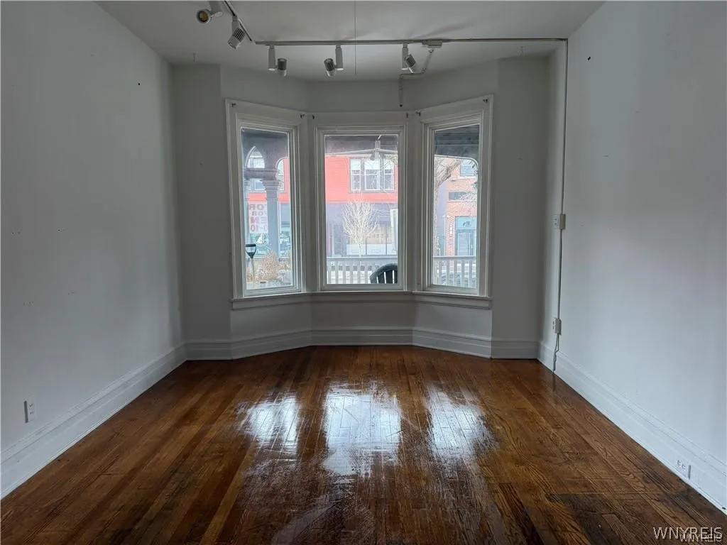 1005 Elmwood Avenue, Buffalo, New York 14222, Buffalo, New York 14222, ,Commercial Lease,For Rent,1005 Elmwood Avenue, Buffalo, New York 14222,0,B1672274
