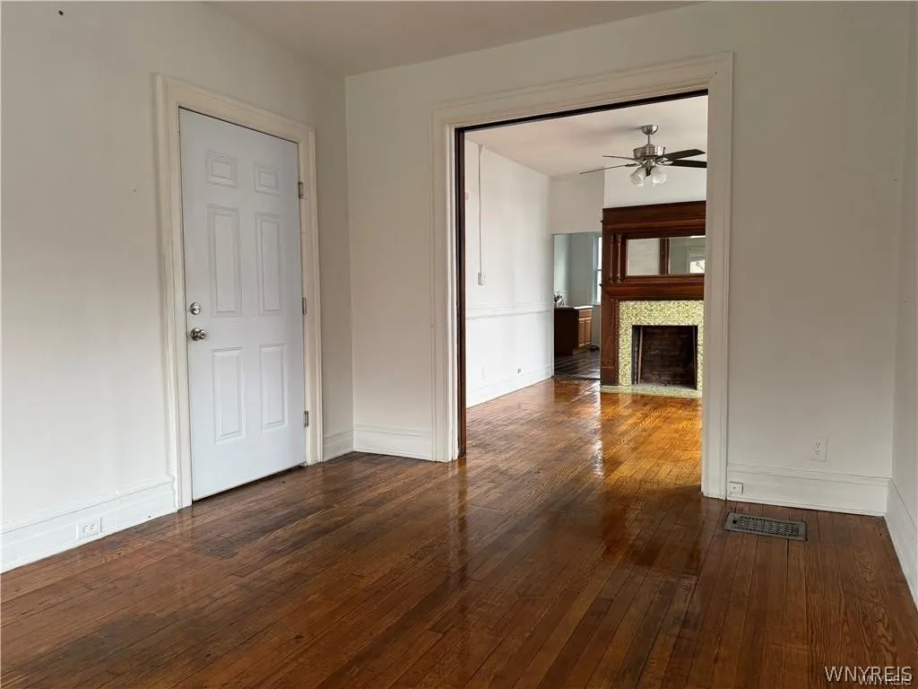 1005 Elmwood Avenue, Buffalo, New York 14222, Buffalo, New York 14222, ,Commercial Lease,For Rent,1005 Elmwood Avenue, Buffalo, New York 14222,0,B1672274