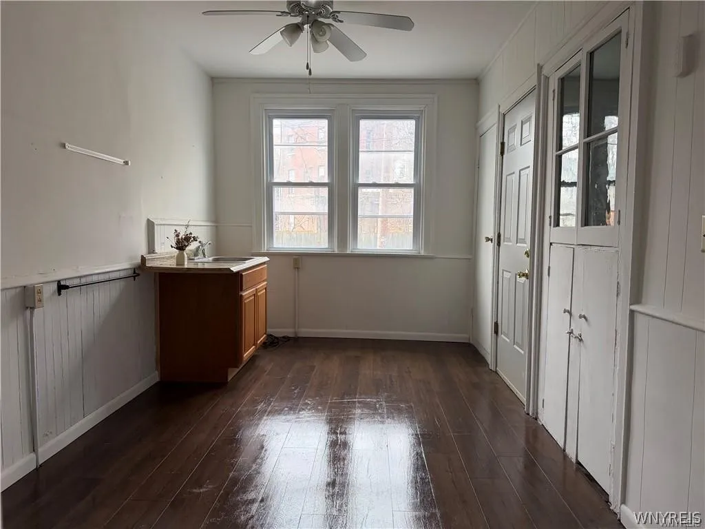 1005 Elmwood Avenue, Buffalo, New York 14222, Buffalo, New York 14222, ,Commercial Lease,For Rent,1005 Elmwood Avenue, Buffalo, New York 14222,0,B1672274