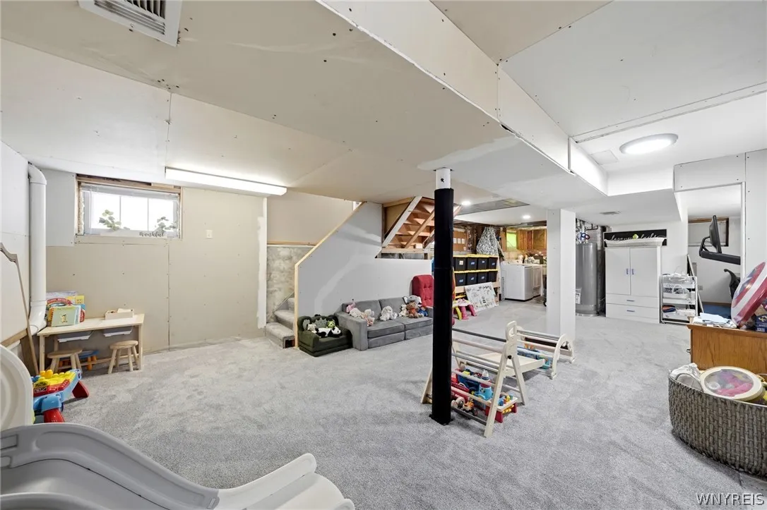17 Crosby Avenue, Tonawanda, New York 14217, Tonawanda, New York 14217, 3 Bedrooms Bedrooms, 7 Rooms Rooms,1 BathroomBathrooms,Residential,For Sale,17 Crosby Avenue, Tonawanda, New York 14217,0,B1672187