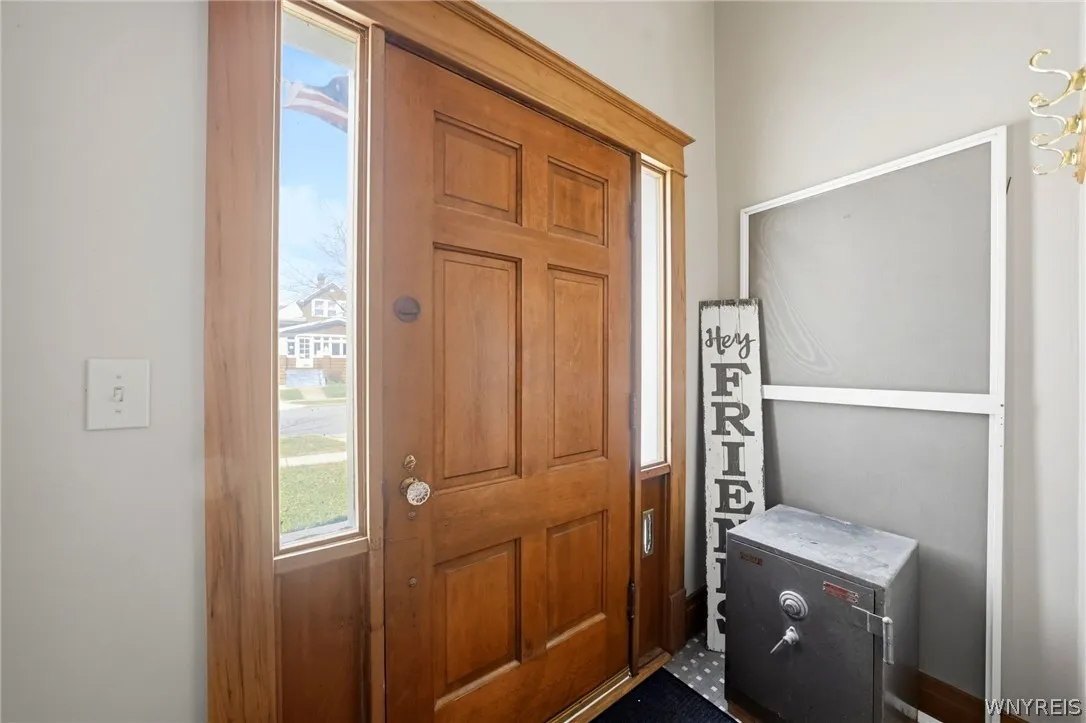 17 Crosby Avenue, Tonawanda, New York 14217, Tonawanda, New York 14217, 3 Bedrooms Bedrooms, 7 Rooms Rooms,1 BathroomBathrooms,Residential,For Sale,17 Crosby Avenue, Tonawanda, New York 14217,0,B1672187