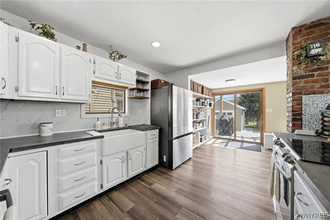 17 Crosby Avenue, Tonawanda, New York 14217, Tonawanda, New York 14217, 3 Bedrooms Bedrooms, 7 Rooms Rooms,1 BathroomBathrooms,Residential,For Sale,17 Crosby Avenue, Tonawanda, New York 14217,0,B1672187