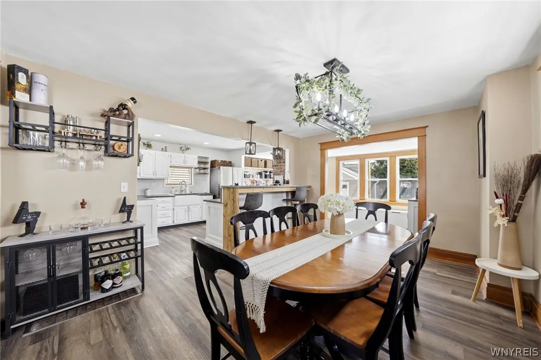 17 Crosby Avenue, Tonawanda, New York 14217, Tonawanda, New York 14217, 3 Bedrooms Bedrooms, 7 Rooms Rooms,1 BathroomBathrooms,Residential,For Sale,17 Crosby Avenue, Tonawanda, New York 14217,0,B1672187