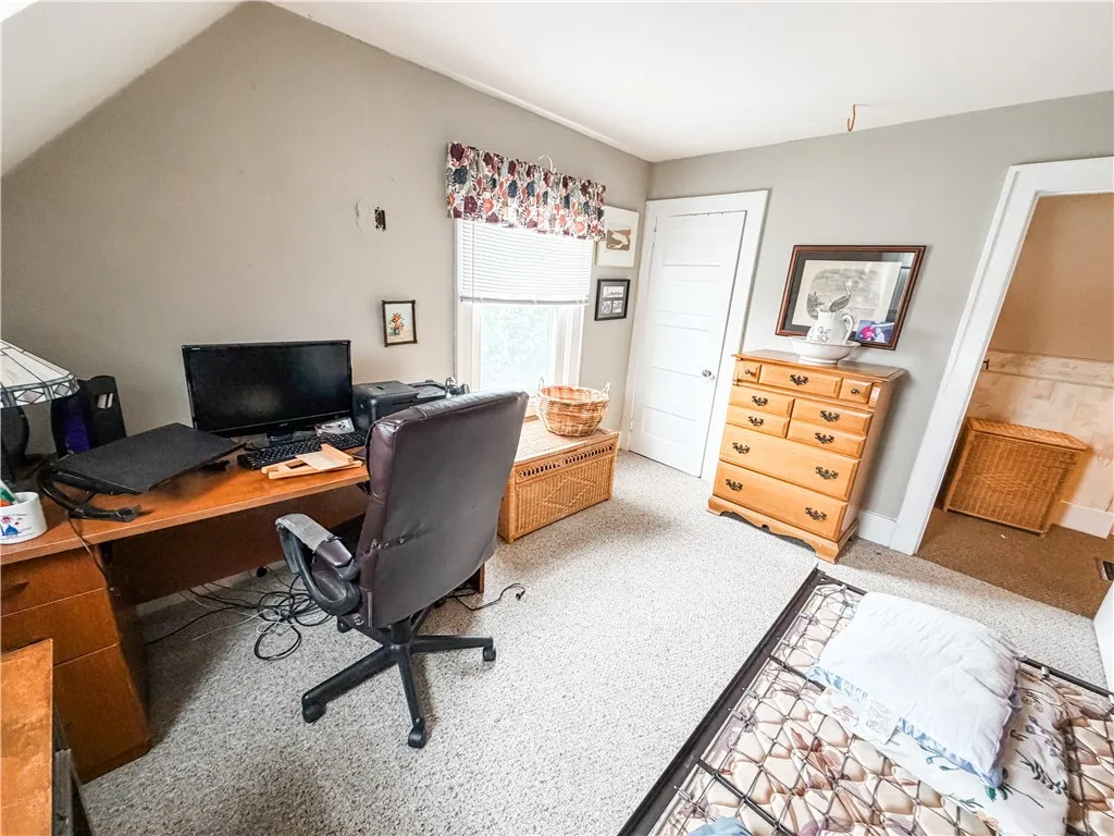 1 French Avenue, Owasco, New York 13021, Owasco, New York 13021, 3 Bedrooms Bedrooms, 7 Rooms Rooms,1 BathroomBathrooms,Residential,For Sale,1 French Avenue, Owasco, New York 13021,0,R1671601