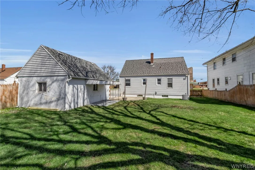 3006 Eggert Road, Tonawanda, New York 14150, Tonawanda, New York 14150, 3 Bedrooms Bedrooms, 7 Rooms Rooms,1 BathroomBathrooms,Residential,For Sale,3006 Eggert Road, Tonawanda, New York 14150,0,B1672242