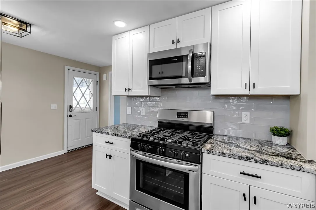 3006 Eggert Road, Tonawanda, New York 14150, Tonawanda, New York 14150, 3 Bedrooms Bedrooms, 7 Rooms Rooms,1 BathroomBathrooms,Residential,For Sale,3006 Eggert Road, Tonawanda, New York 14150,0,B1672242