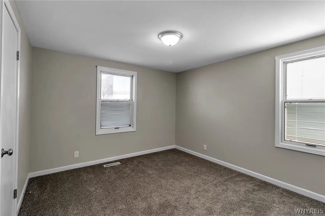 3006 Eggert Road, Tonawanda, New York 14150, Tonawanda, New York 14150, 3 Bedrooms Bedrooms, 7 Rooms Rooms,1 BathroomBathrooms,Residential,For Sale,3006 Eggert Road, Tonawanda, New York 14150,0,B1672242