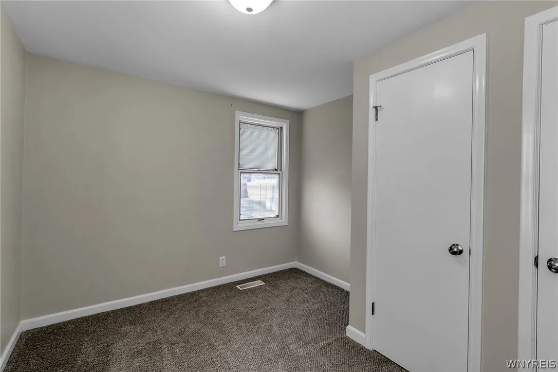 3006 Eggert Road, Tonawanda, New York 14150, Tonawanda, New York 14150, 3 Bedrooms Bedrooms, 7 Rooms Rooms,1 BathroomBathrooms,Residential,For Sale,3006 Eggert Road, Tonawanda, New York 14150,0,B1672242