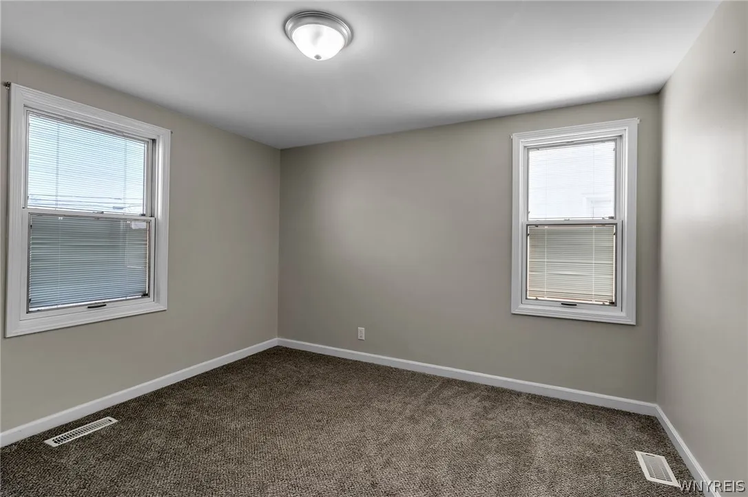 3006 Eggert Road, Tonawanda, New York 14150, Tonawanda, New York 14150, 3 Bedrooms Bedrooms, 7 Rooms Rooms,1 BathroomBathrooms,Residential,For Sale,3006 Eggert Road, Tonawanda, New York 14150,0,B1672242