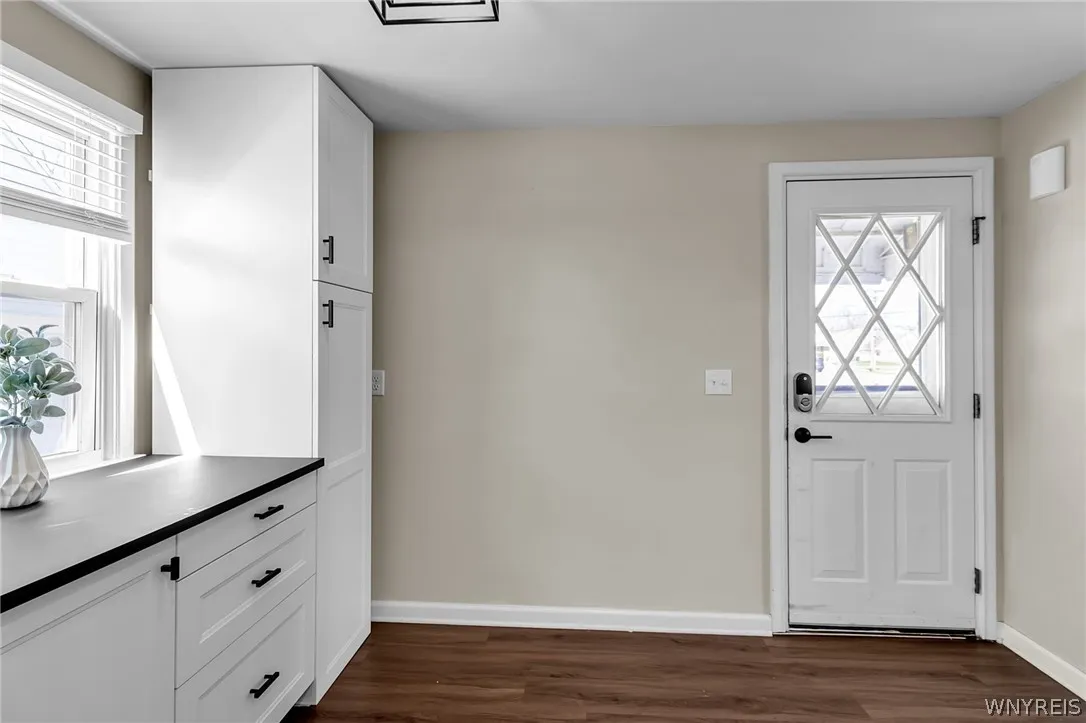 3006 Eggert Road, Tonawanda, New York 14150, Tonawanda, New York 14150, 3 Bedrooms Bedrooms, 7 Rooms Rooms,1 BathroomBathrooms,Residential,For Sale,3006 Eggert Road, Tonawanda, New York 14150,0,B1672242