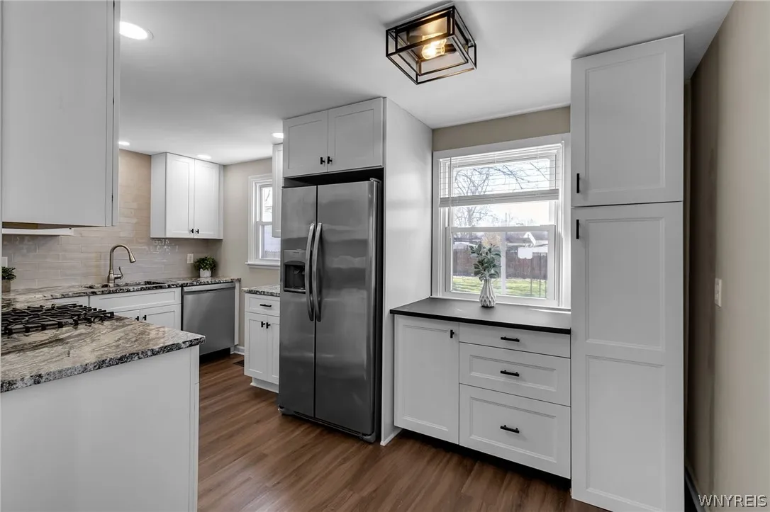 3006 Eggert Road, Tonawanda, New York 14150, Tonawanda, New York 14150, 3 Bedrooms Bedrooms, 7 Rooms Rooms,1 BathroomBathrooms,Residential,For Sale,3006 Eggert Road, Tonawanda, New York 14150,0,B1672242