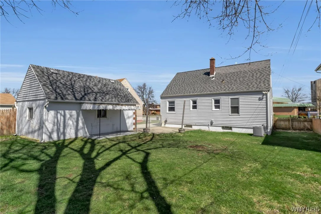 3006 Eggert Road, Tonawanda, New York 14150, Tonawanda, New York 14150, 3 Bedrooms Bedrooms, 7 Rooms Rooms,1 BathroomBathrooms,Residential,For Sale,3006 Eggert Road, Tonawanda, New York 14150,0,B1672242