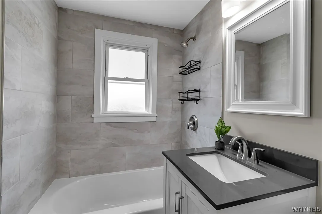 3006 Eggert Road, Tonawanda, New York 14150, Tonawanda, New York 14150, 3 Bedrooms Bedrooms, 7 Rooms Rooms,1 BathroomBathrooms,Residential,For Sale,3006 Eggert Road, Tonawanda, New York 14150,0,B1672242