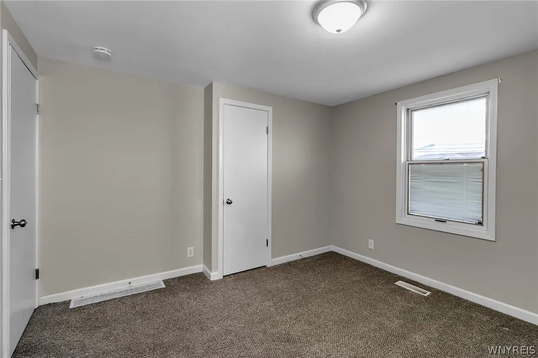 3006 Eggert Road, Tonawanda, New York 14150, Tonawanda, New York 14150, 3 Bedrooms Bedrooms, 7 Rooms Rooms,1 BathroomBathrooms,Residential,For Sale,3006 Eggert Road, Tonawanda, New York 14150,0,B1672242