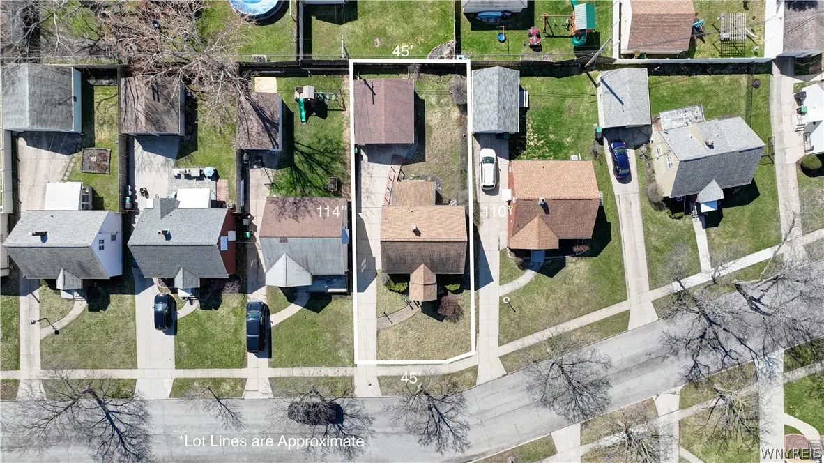 244 Renwood Avenue, Tonawanda, New York 14217, Tonawanda, New York 14217, 3 Bedrooms Bedrooms, 6 Rooms Rooms,1 BathroomBathrooms,Residential,For Sale,244 Renwood Avenue, Tonawanda, New York 14217,0,B1671234