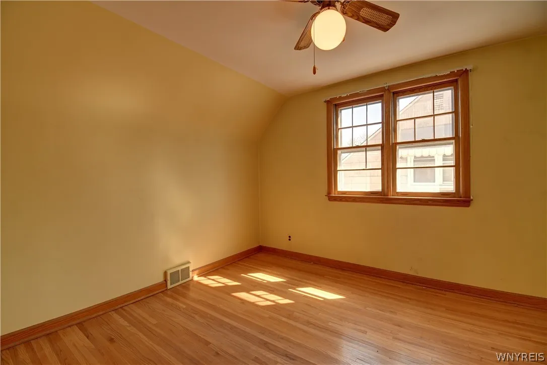244 Renwood Avenue, Tonawanda, New York 14217, Tonawanda, New York 14217, 3 Bedrooms Bedrooms, 6 Rooms Rooms,1 BathroomBathrooms,Residential,For Sale,244 Renwood Avenue, Tonawanda, New York 14217,0,B1671234