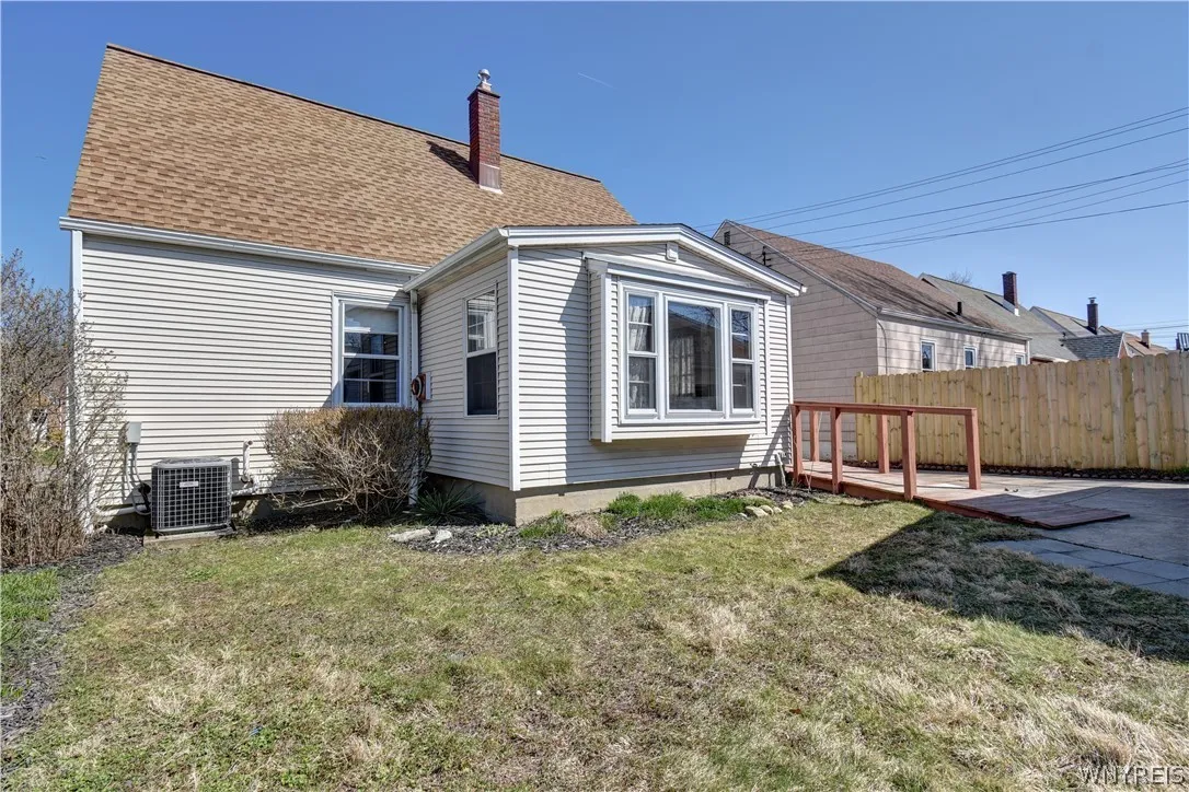 244 Renwood Avenue, Tonawanda, New York 14217, Tonawanda, New York 14217, 3 Bedrooms Bedrooms, 6 Rooms Rooms,1 BathroomBathrooms,Residential,For Sale,244 Renwood Avenue, Tonawanda, New York 14217,0,B1671234